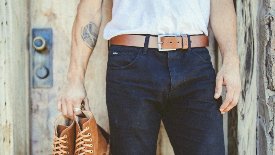 Oficios & procesos: por qué preferir  nuestros cinturones de cuero - BESTIAS