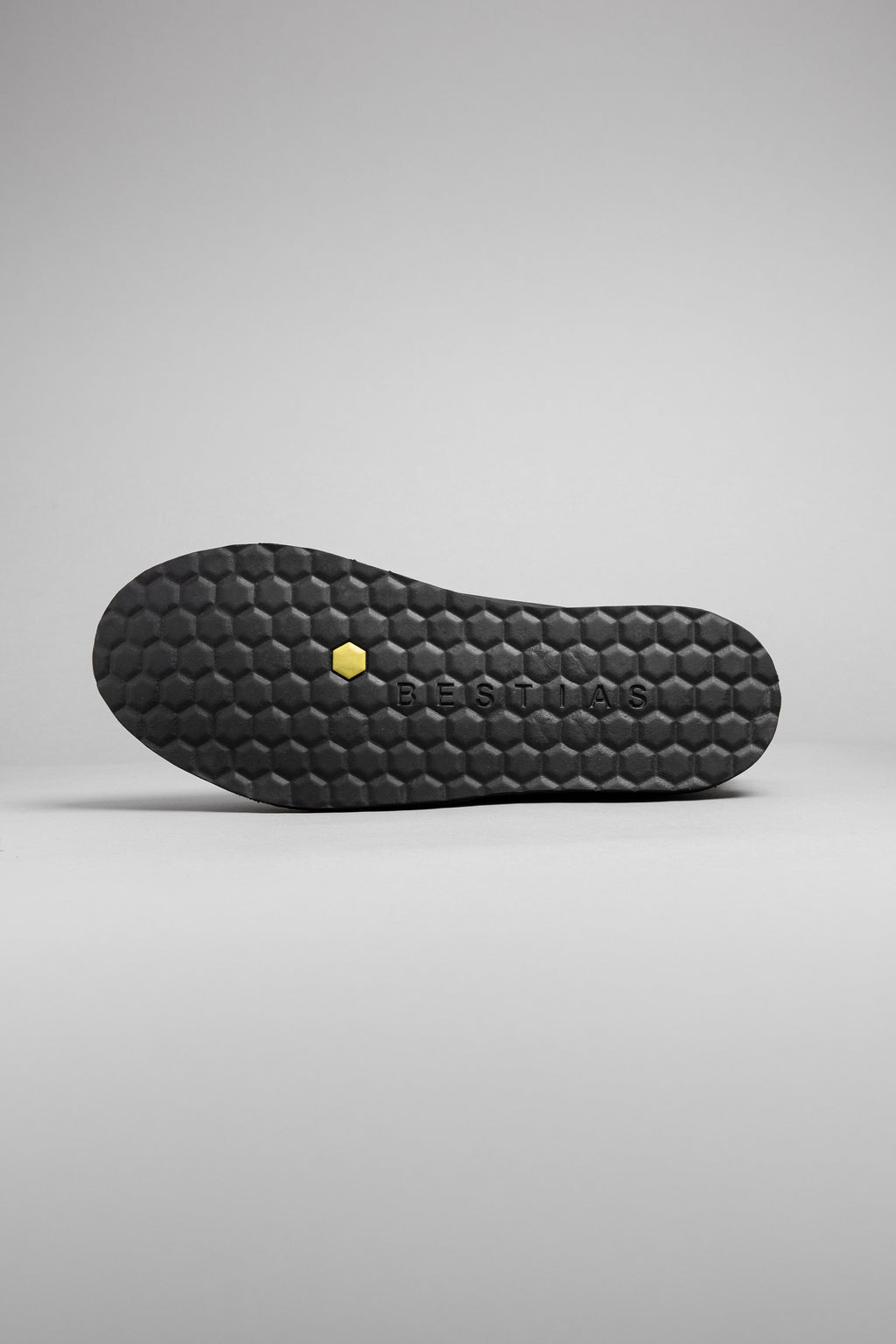 Chacal  Stitch | Black