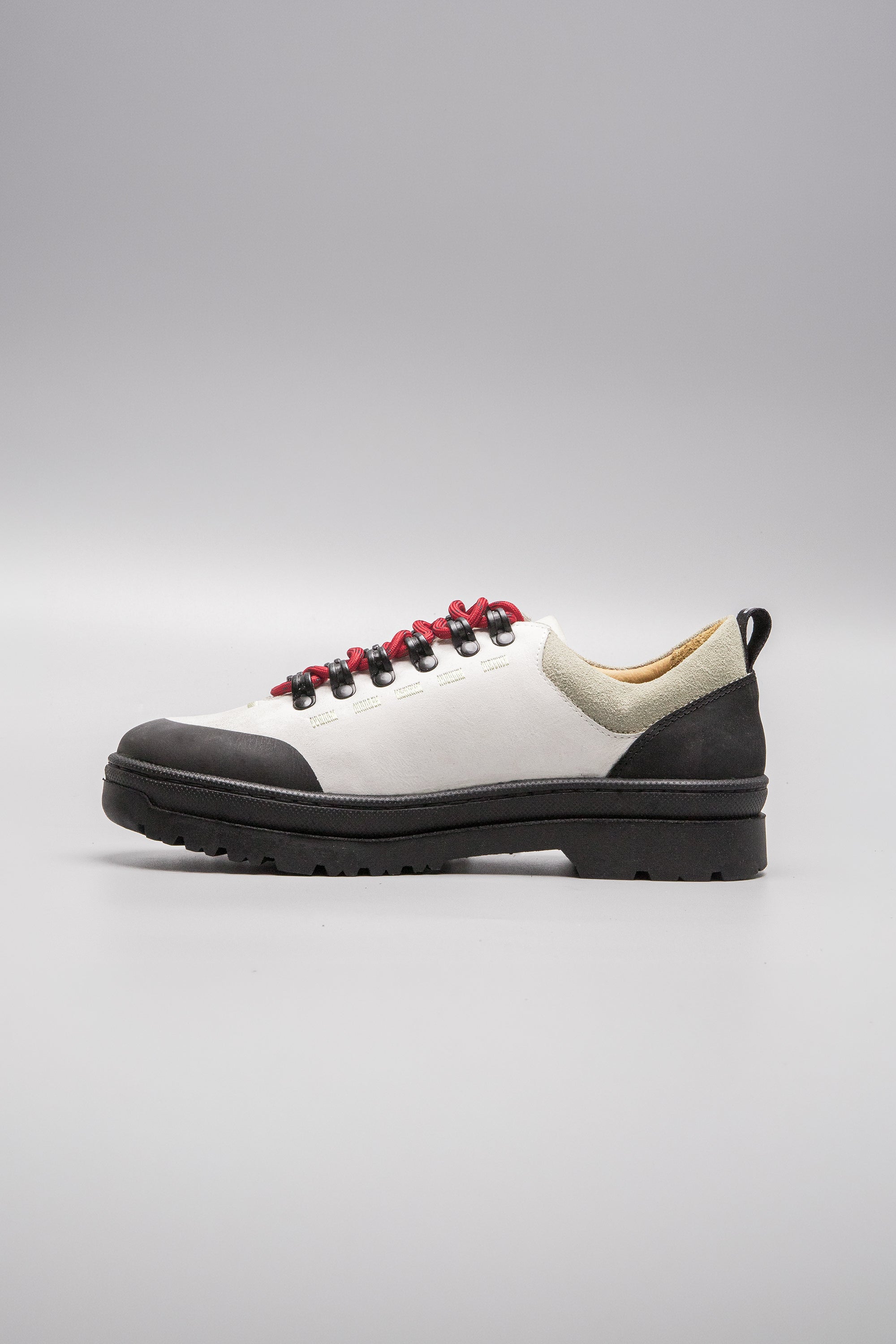 Hiker Low | Off White ♀