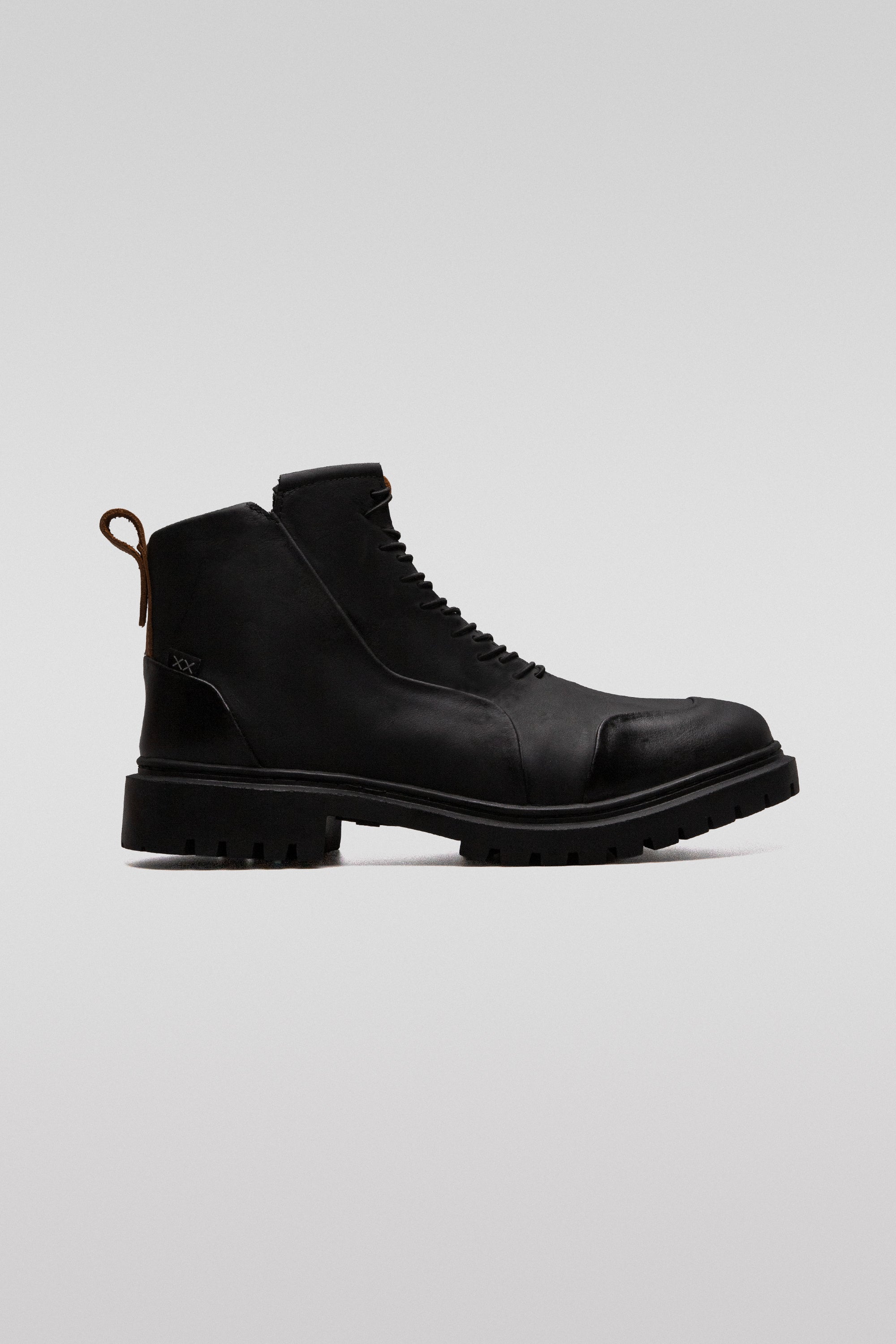 Tucan | Black