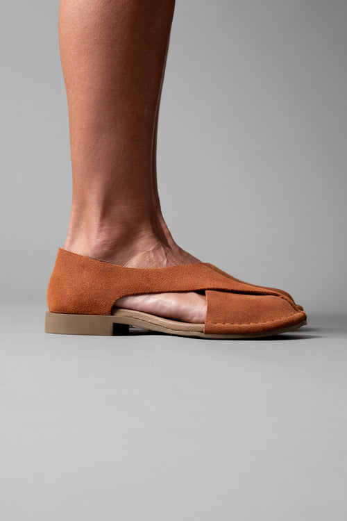 Kaia | Suede Rum