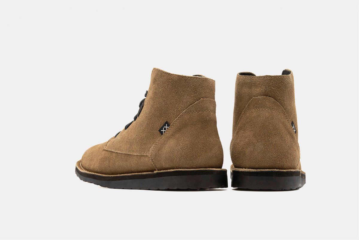 Shoes - Botín Hombre - Pudú Hi Suede Almendra - BESTIAS