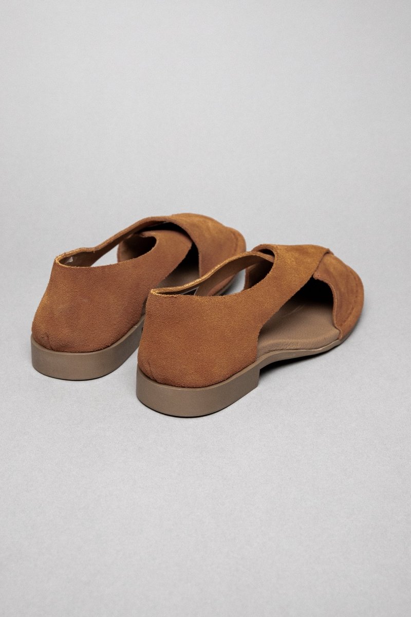 Shoes - Kaia | Suede Rum - BESTIAS