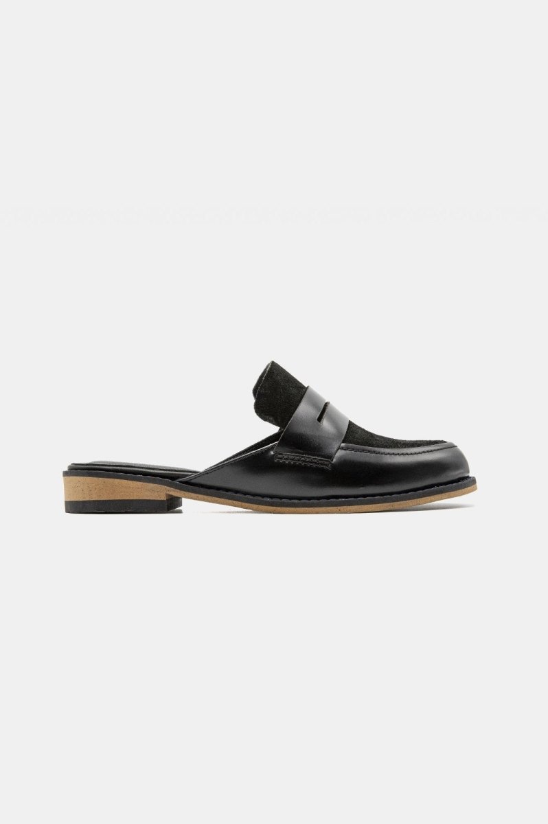 Shoes - Mocasín Mujer - Moca Open Black - BESTIAS