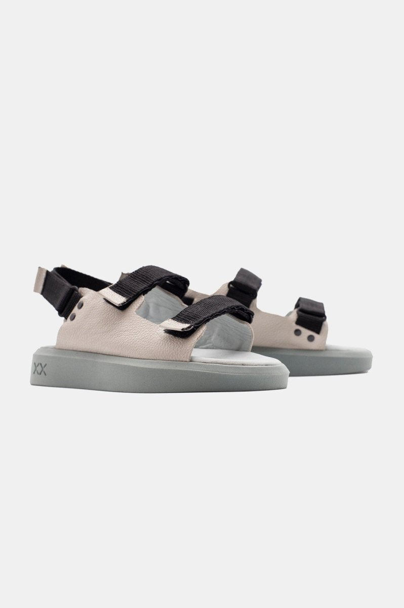 Shoes - Piraña | White/Black - BESTIAS
