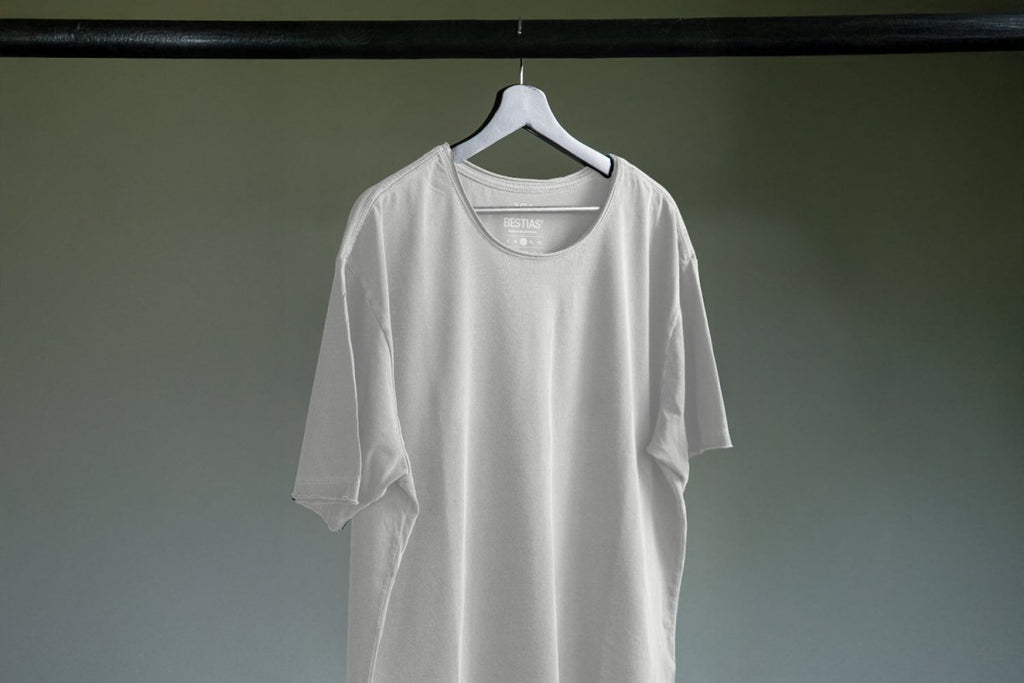 Polera Basic Pocket - Algodon Arena — Bestias