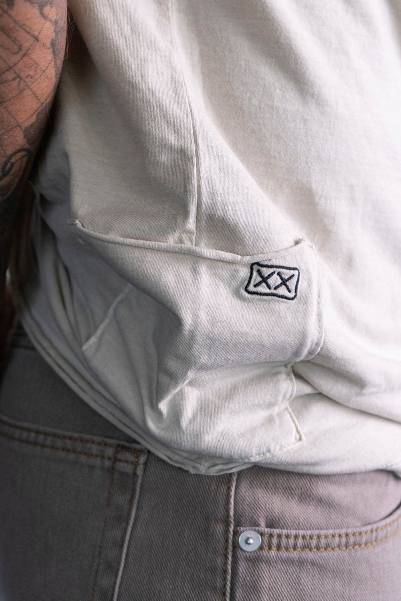 Polera Basic Pocket - Algodon Arena — Bestias