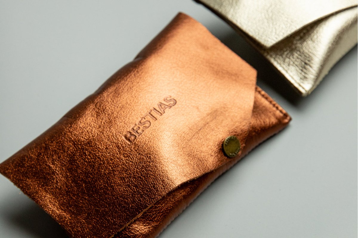 Clothing Accessories - Tabaquera Luna - BESTIAS