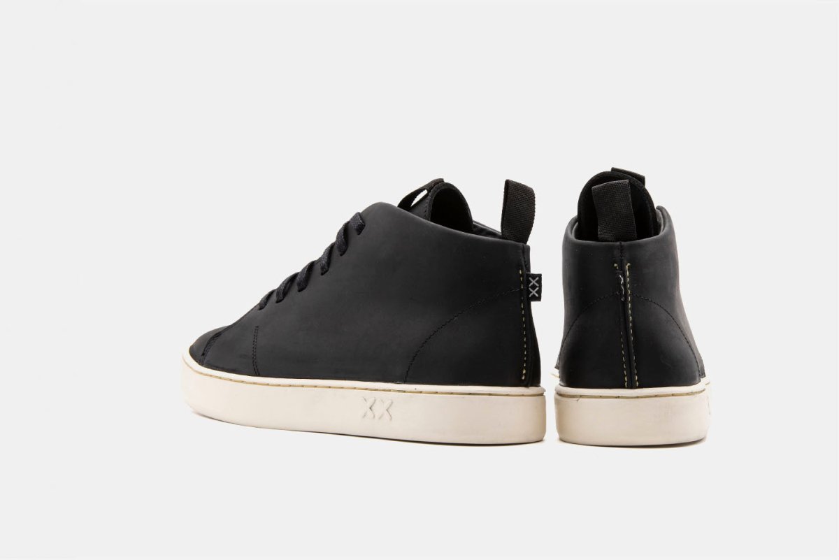 Shoes - Zapatilla Hombre - Chacal Black - White - BESTIAS