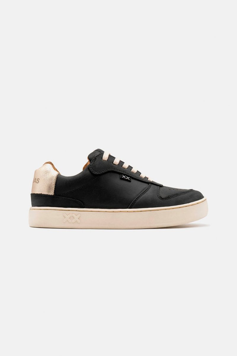 Shoes - Zapatilla Mujer - Bora Black/Gold - BESTIAS