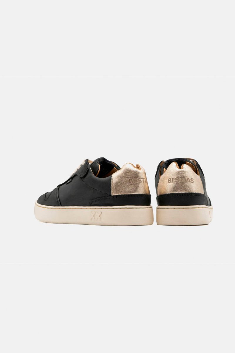 Shoes - Zapatilla Mujer - Bora Black/Gold - BESTIAS
