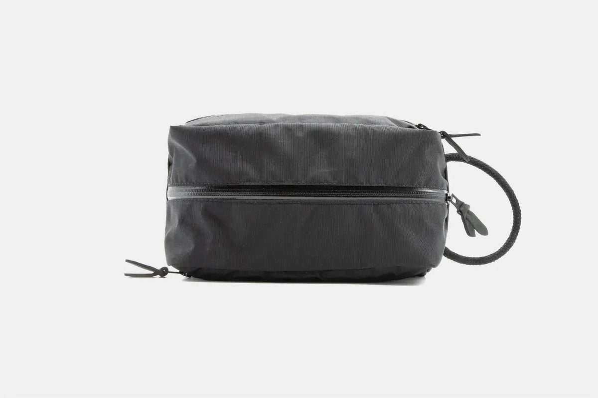 Bolsos, billeteras y estuches - Neceser - Grifo Negro - BESTIAS