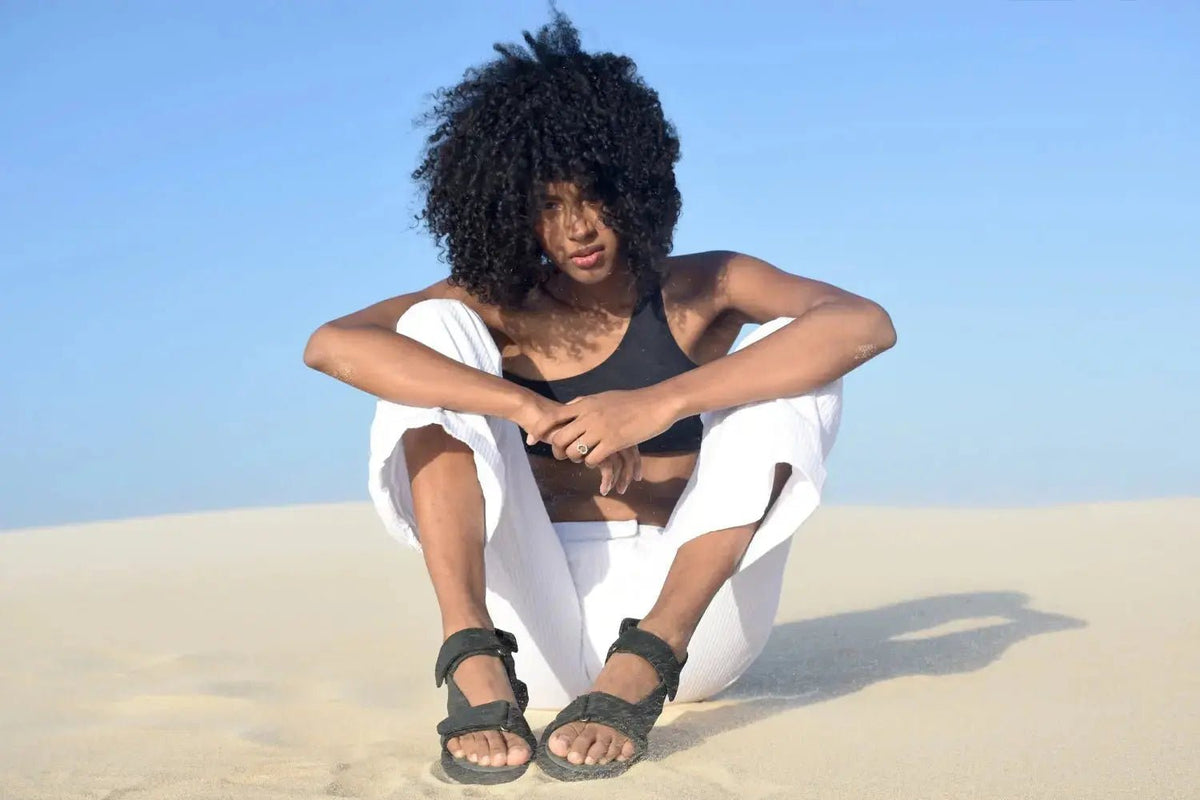 Shoes - Sandalia Mujer - Nomad Black New - BESTIAS