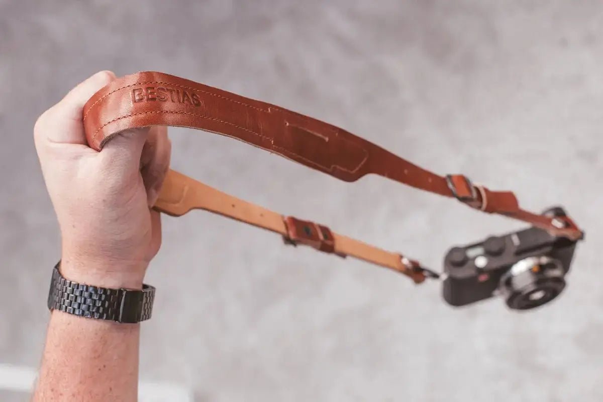 Strap Camara Toffee — Bestias