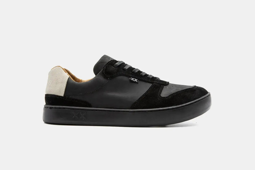Zapatilla Hombre - Bora Black — Bestias